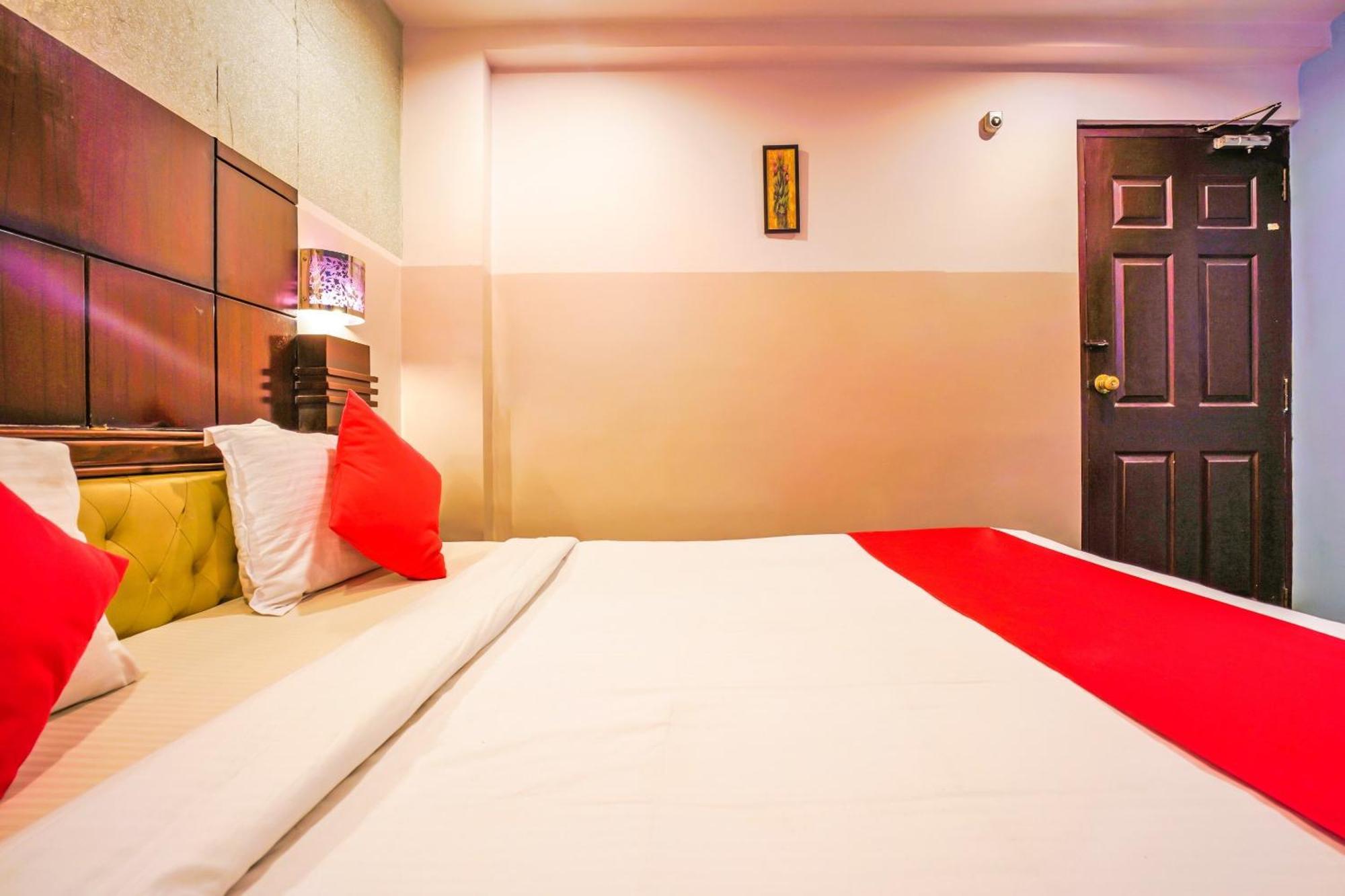 Hanvi Inn Hyderabad Exterior photo
